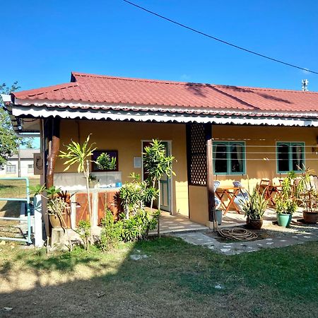 Soluna Guest House Pantai Cenang  Extérieur photo