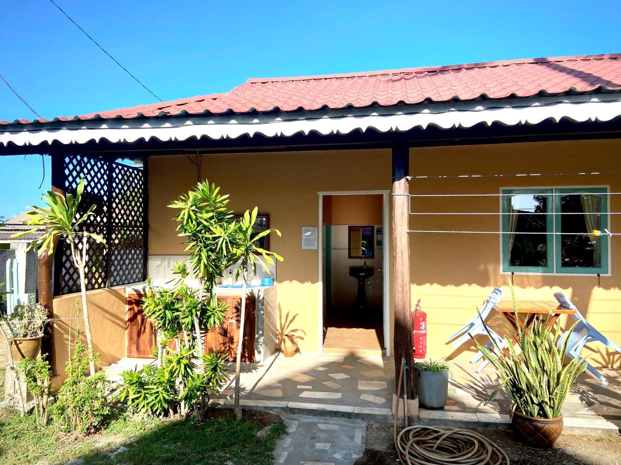 Soluna Guest House Pantai Cenang  Extérieur photo