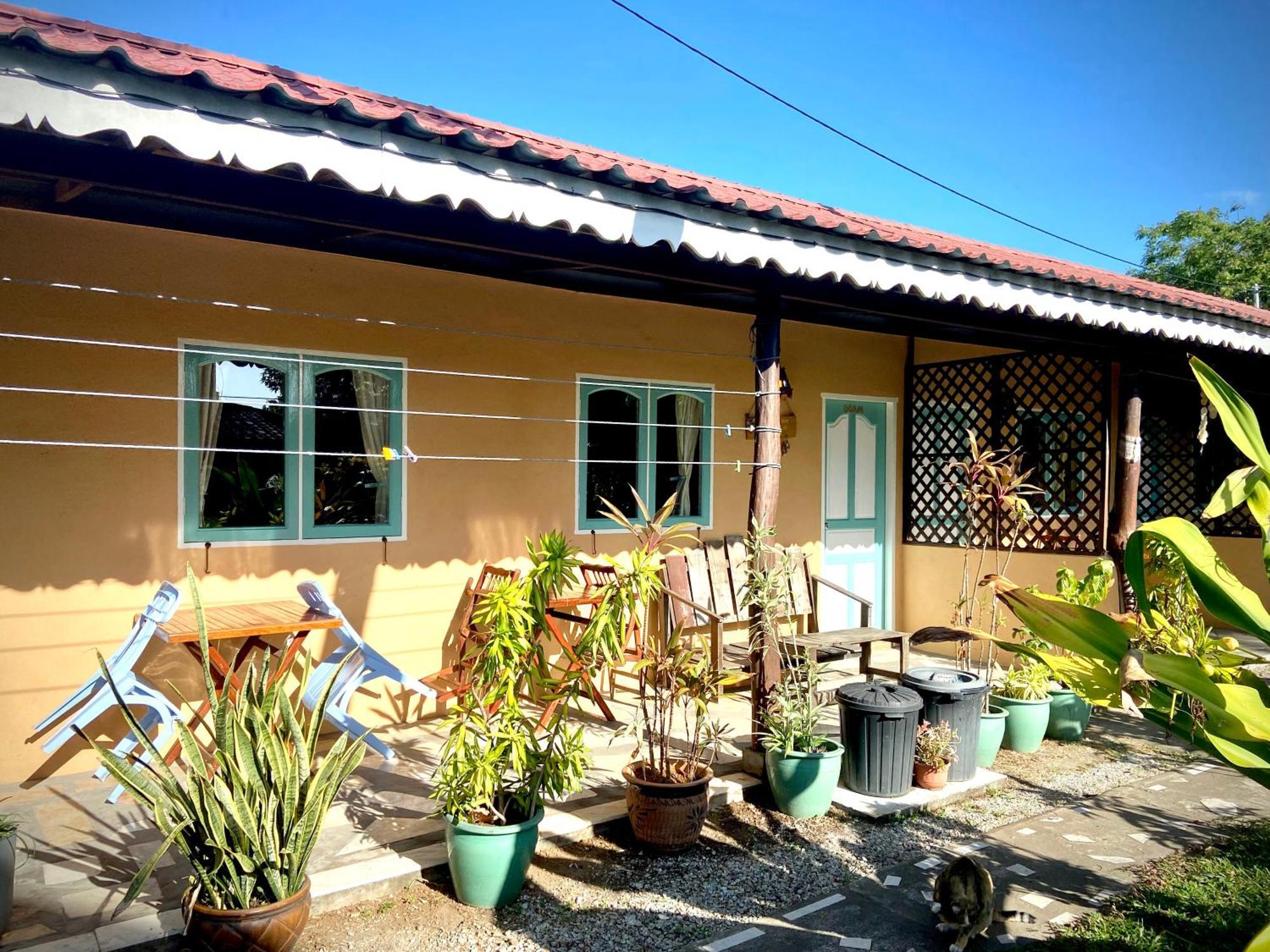 Soluna Guest House Pantai Cenang  Extérieur photo